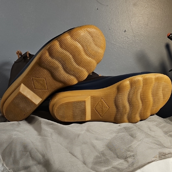 Sperry Saltwater Duck Boots - Picture 10 of 16